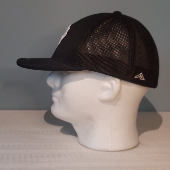 Black and White Spider Hat - Picture 4 of 5